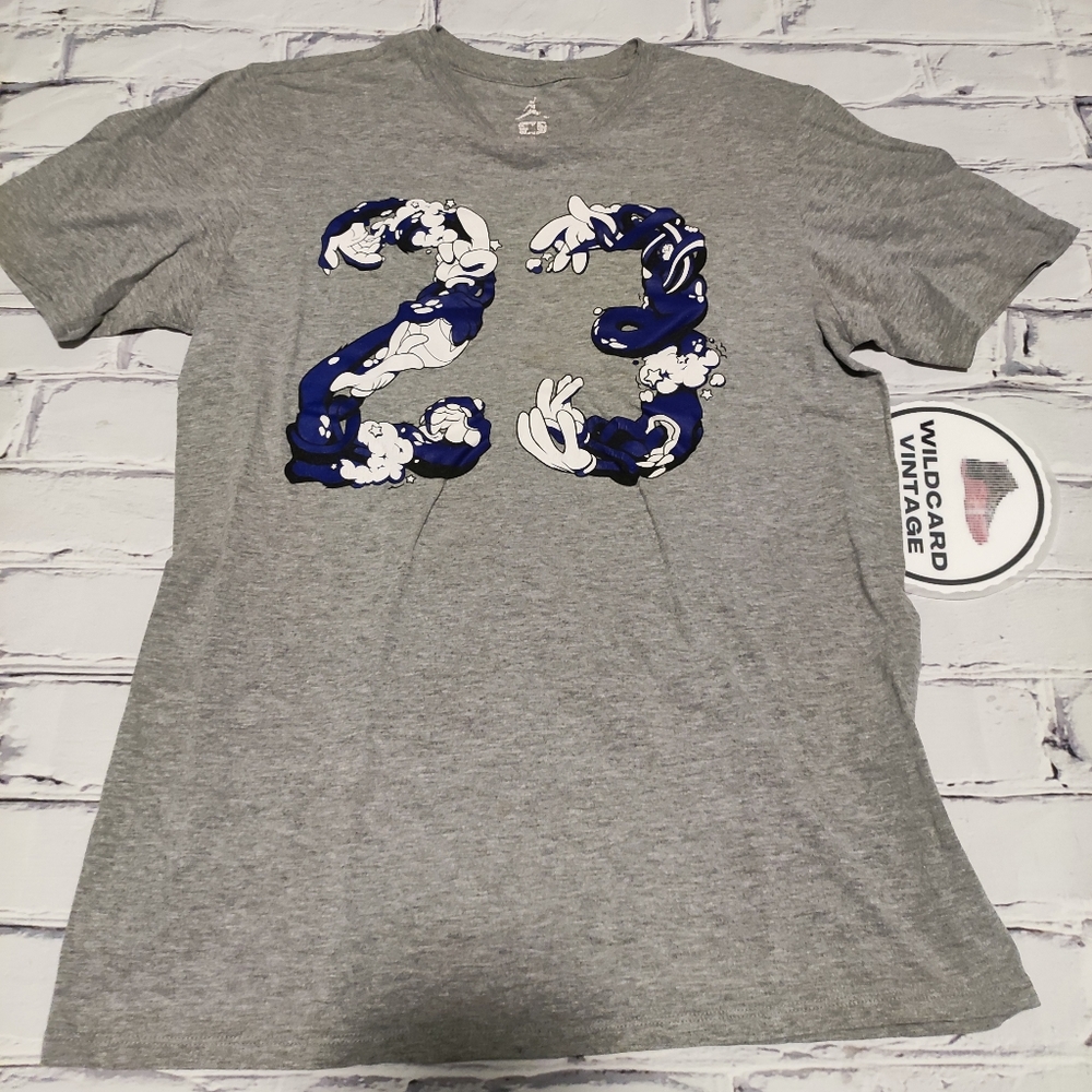 Jordan Space Jam XI 45 t shirt medium